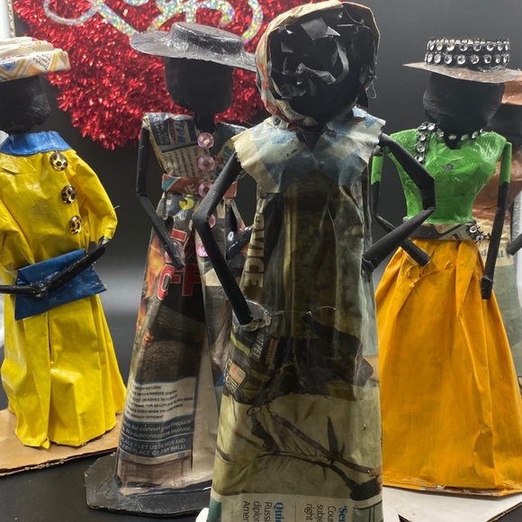 CULTURE DOLLS - Picture 4 of 6